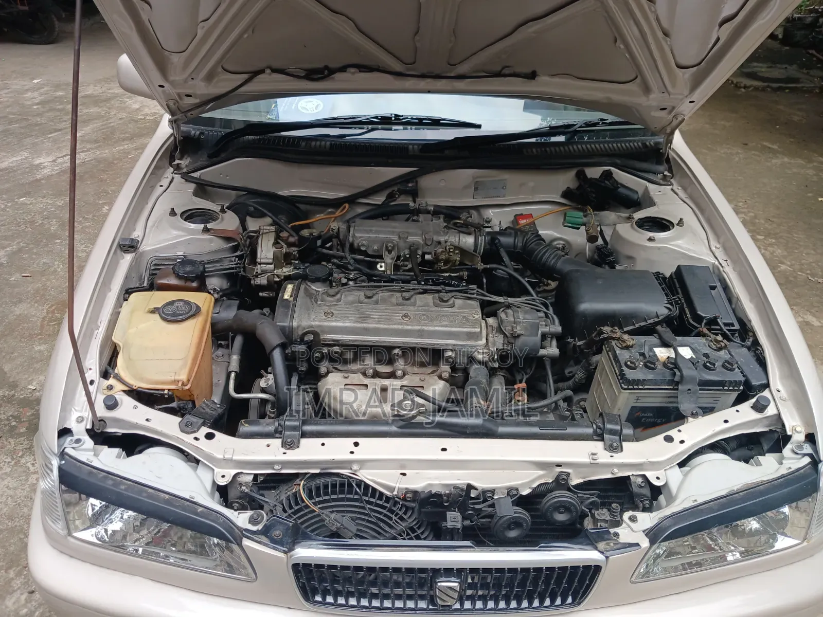 Toyota Sprinter 2000 Silver
