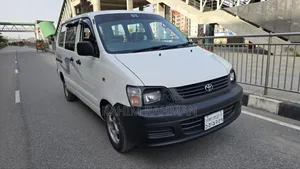 Toyota Noah 2005 White