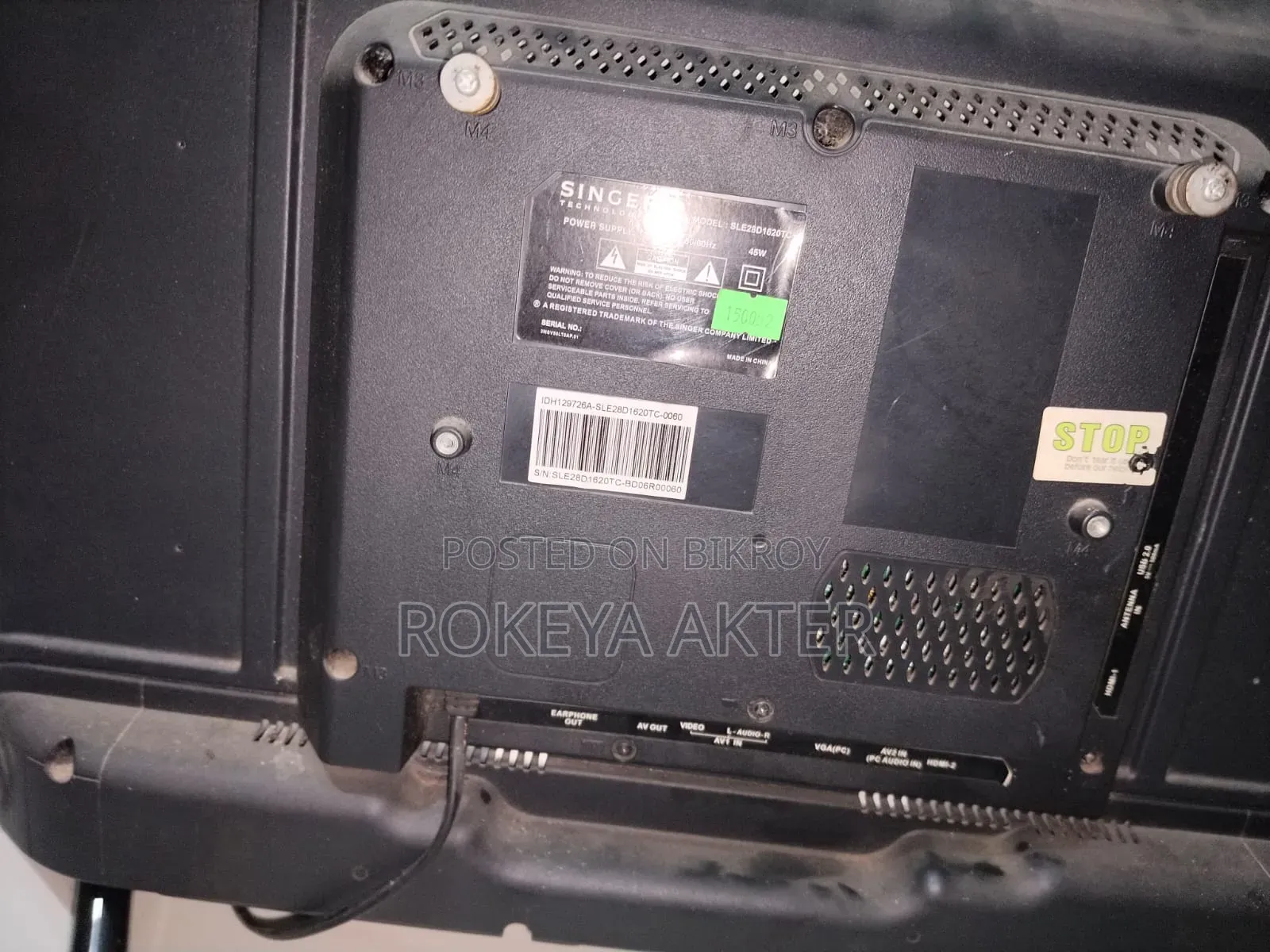 Singer 28 Inch LED TV With Remote - Good Condition
