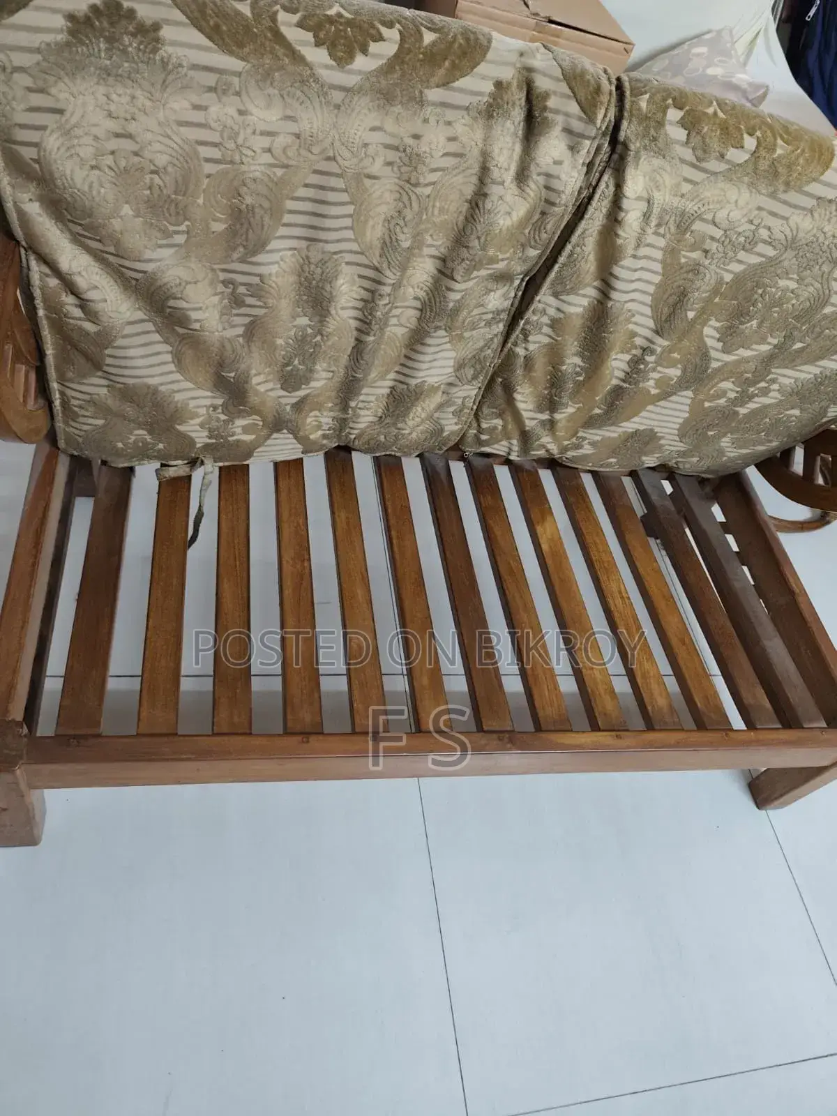 2 Sitter Sofa (Mahogany Wood )
