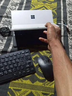 Laptop Microsoft Surface Book 8GB Intel Core I3 SSHD (Hybrid) 256GB