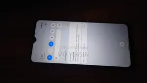 Realme V30 128 GB Yellow