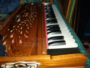 হারমনিয়াম বিক্রয় হবে