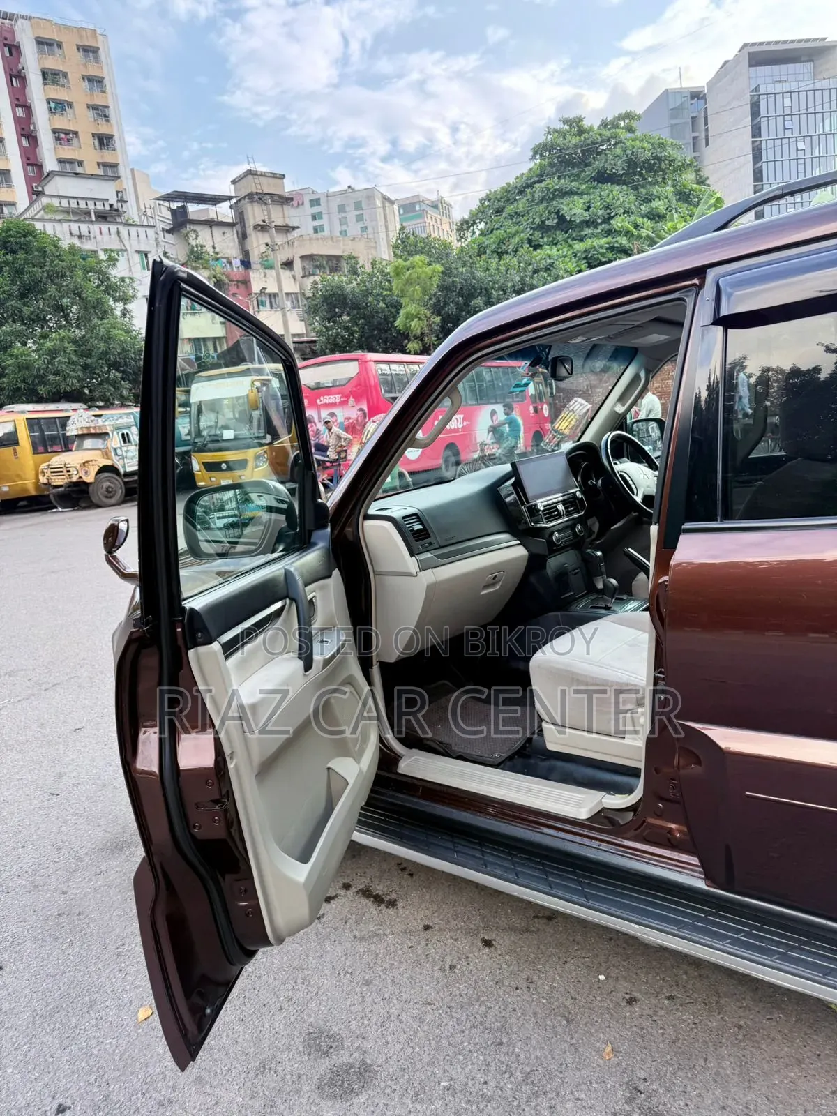 Mitsubishi Pajero 2006 Brown