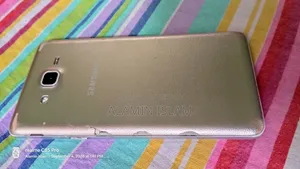 Samsung Galaxy On7 Pro 16 GB Gold