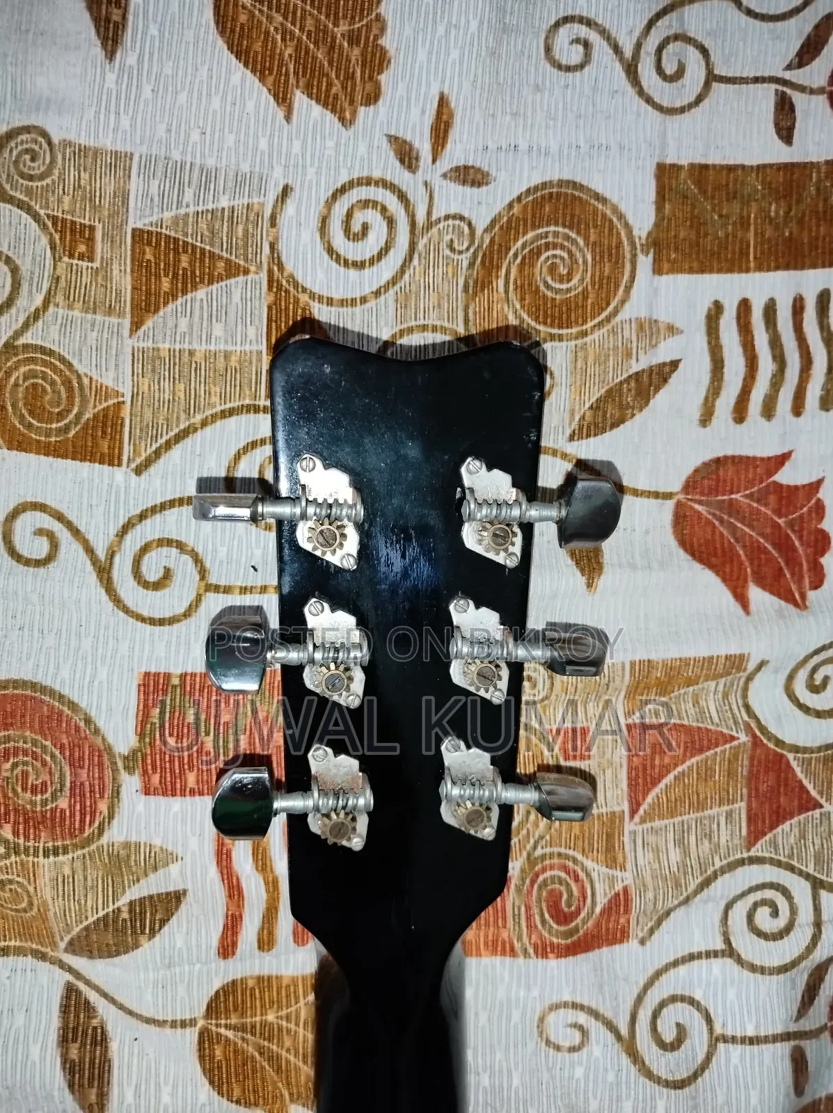 🎸 Acoustic Guitar for Sale – Good Condition