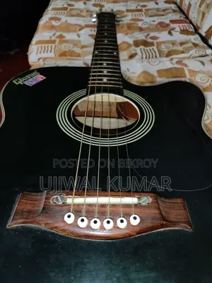 🎸 Acoustic Guitar for Sale – Good Condition
