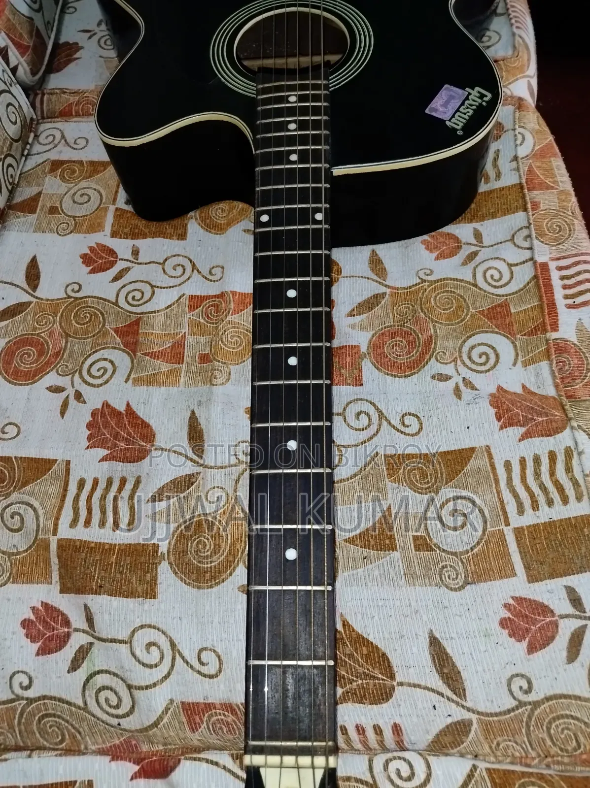 🎸 Acoustic Guitar for Sale – Good Condition