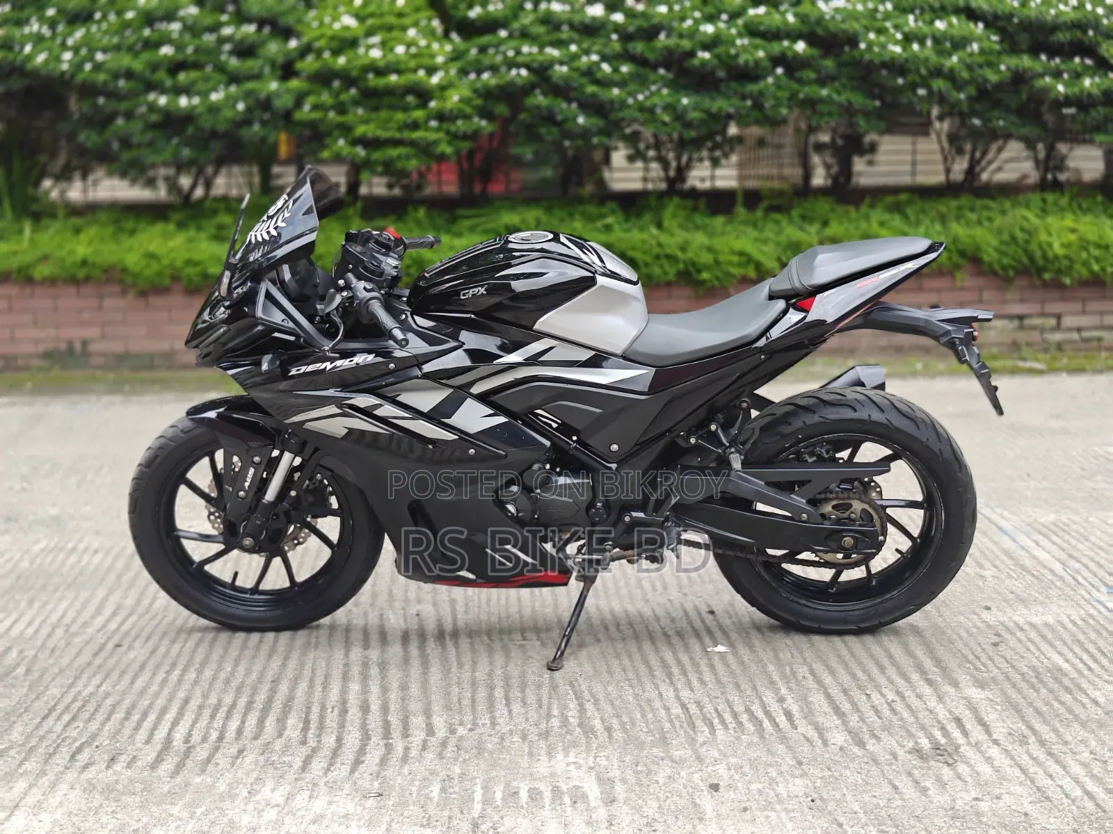 GPX GR200R Dacorsa2 2025 Black