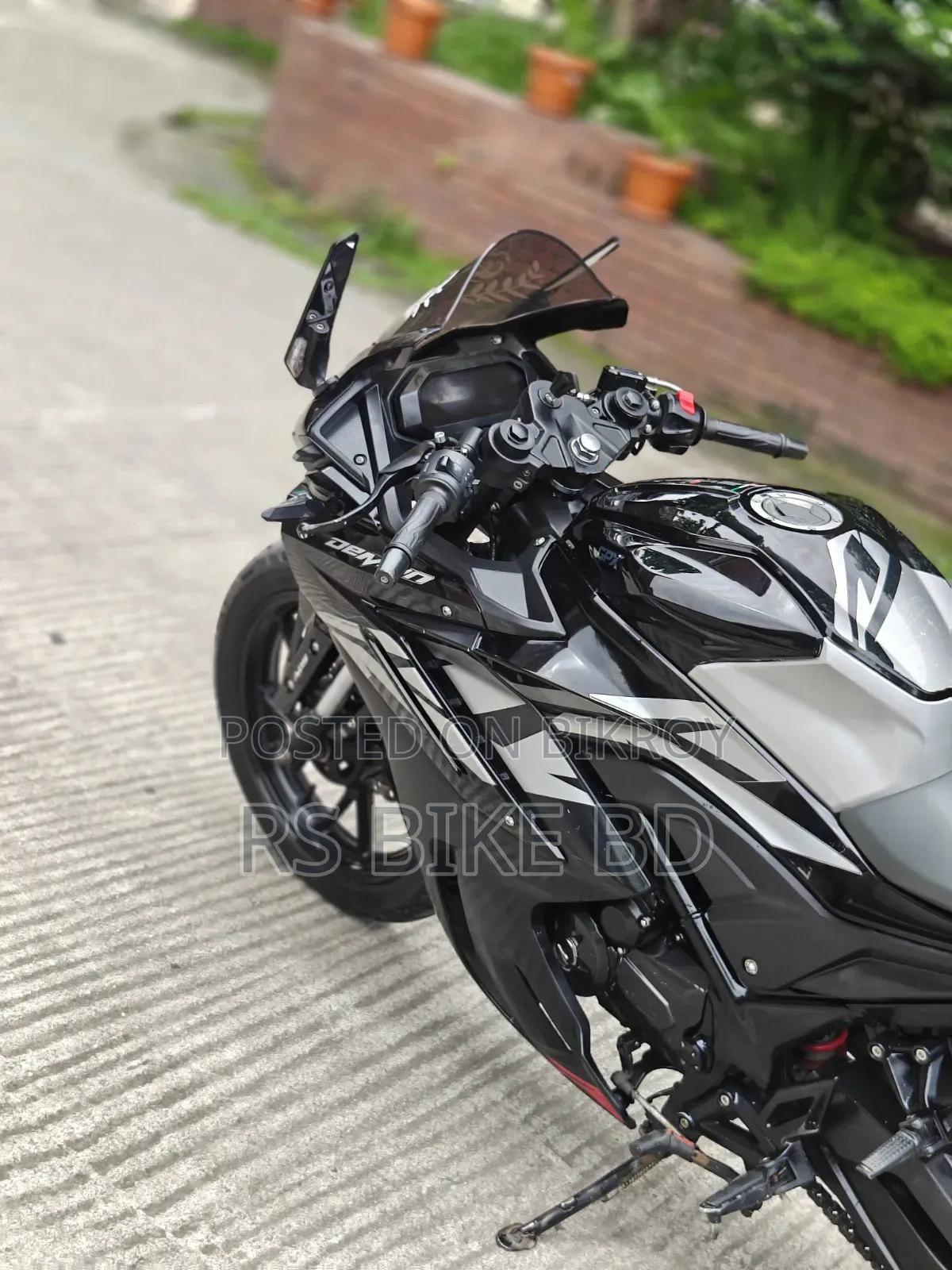 GPX GR200R Dacorsa2 2025 Black
