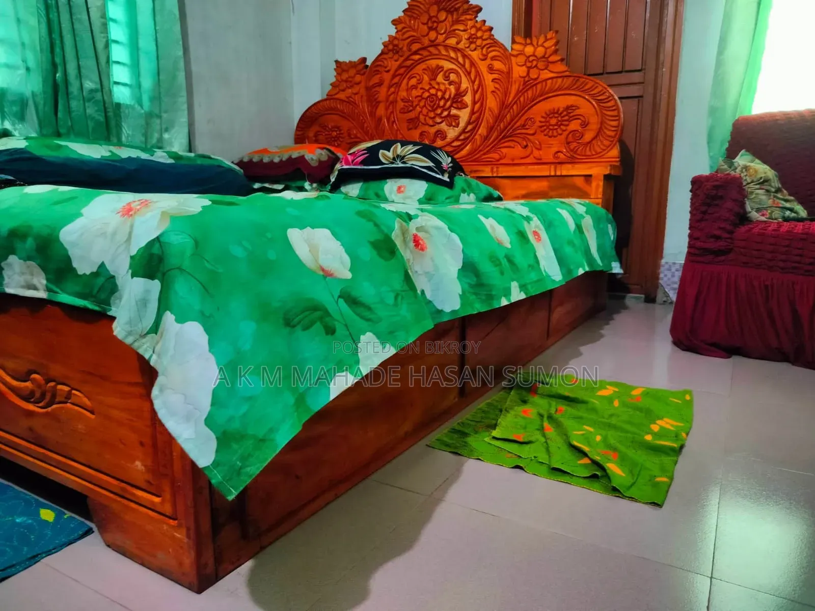Mehuguni Kath Er Toiri Box Khat