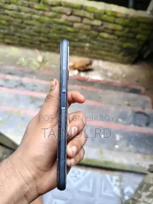 Vivo Y33s 128 GB
