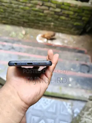 Vivo Y33s 128 GB