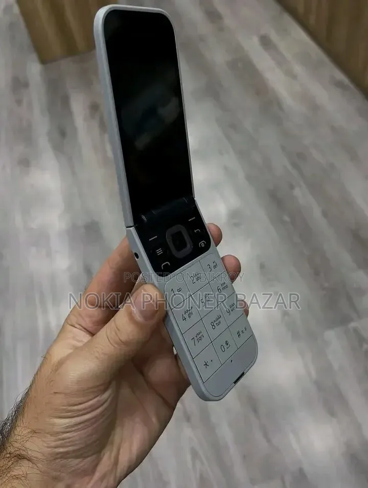 New Nokia 2720 Flip 512 GB Black