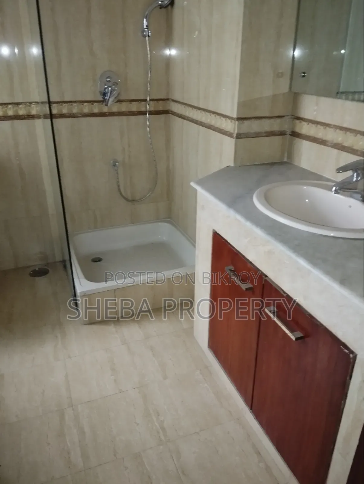 4bdrm Apartment in Gulshan for rent