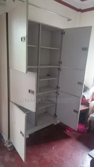 শিপের ৬ থাকের আলমিরা