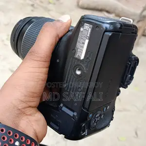 Canon 77D Kit Lanse & 50m.m Prime Lanse