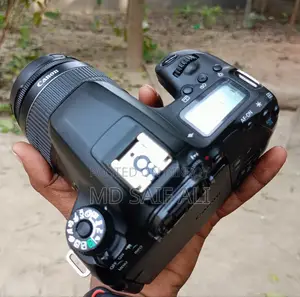 Canon 77D Kit Lanse & 50m.m Prime Lanse