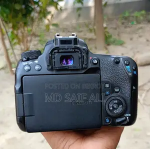 Canon 77D Kit Lanse & 50m.m Prime Lanse