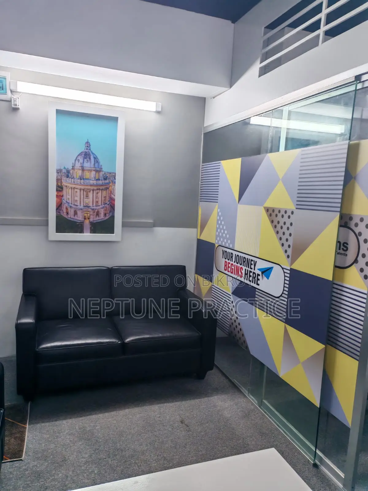 Furnished 3bdrm Apartment in Elephant Road for rent