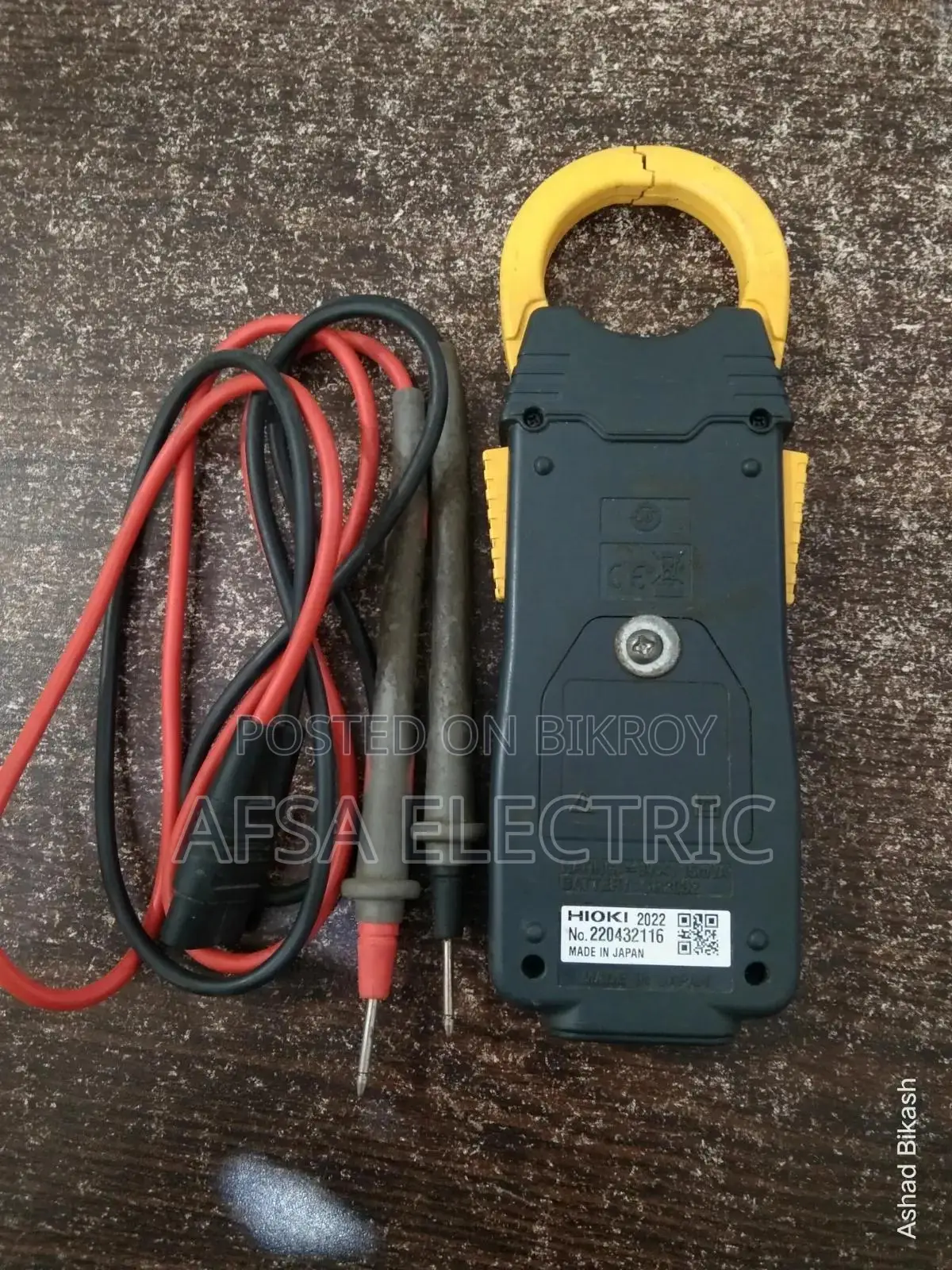 Digital Clamp Meter