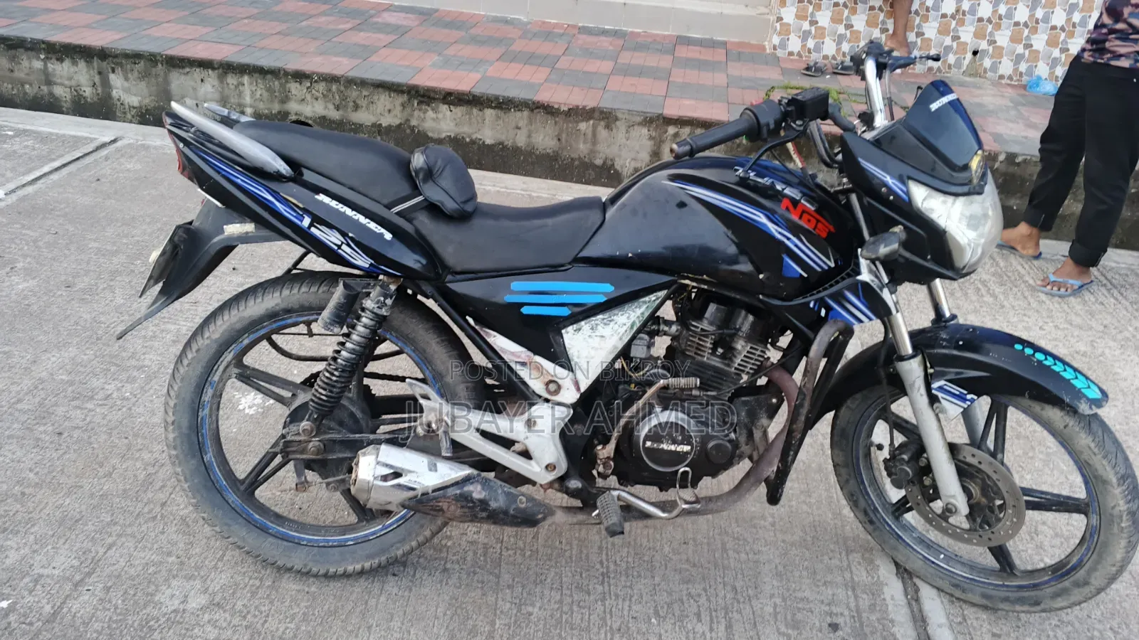 Bajaj 2017 Black