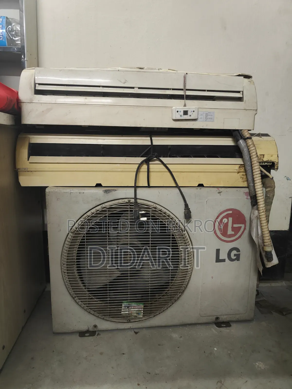 🔥 জরুরি ভিত্তিতে LG 1.5 Ton AC-এর Outdoor + 2টি Indoor Unit বিক্রি!