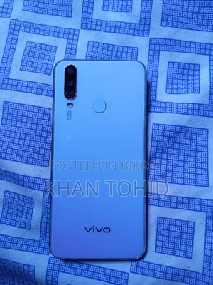 Vivo Y17 128 GB Graphite