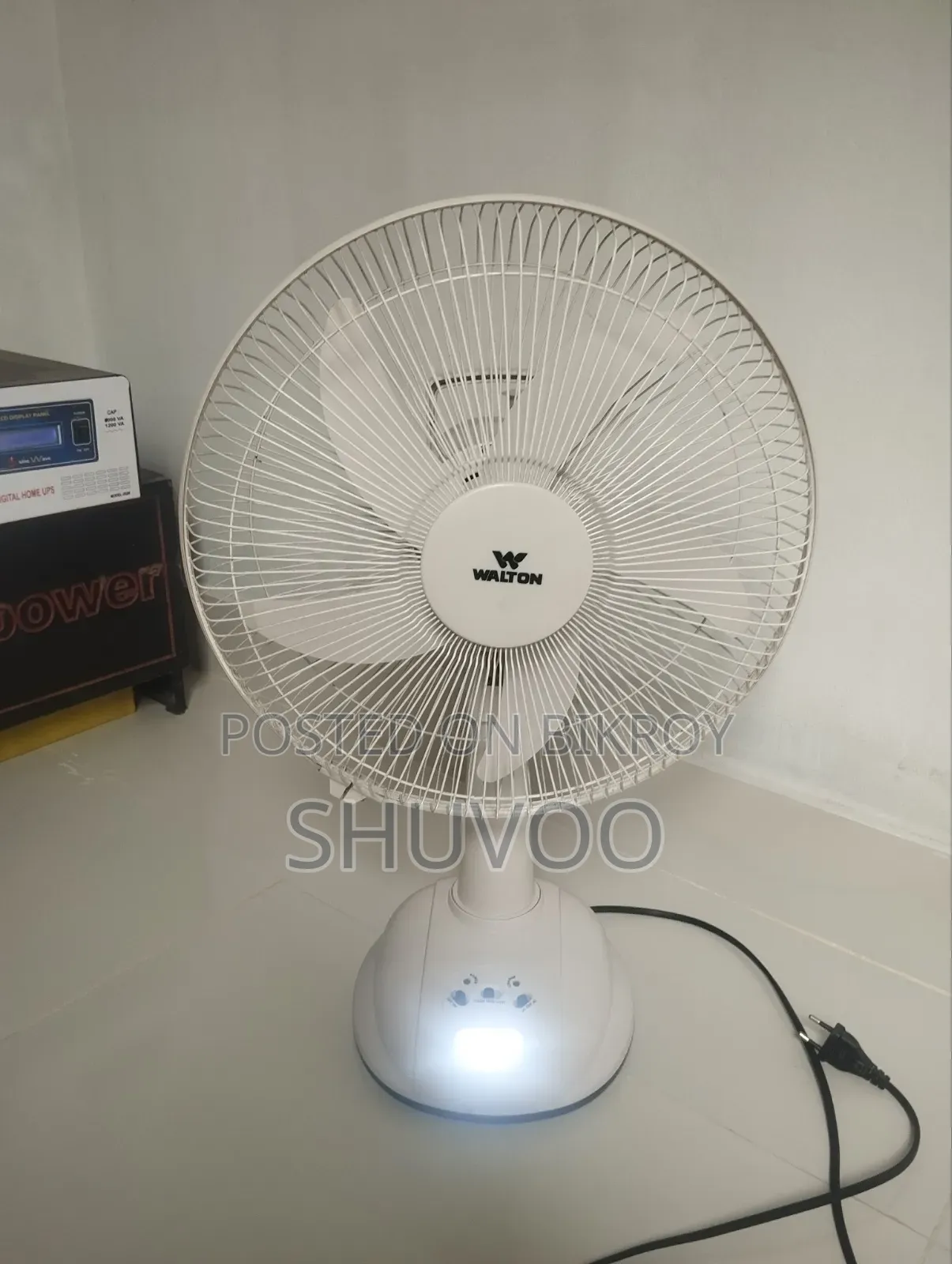 Walton Rechargeable Table Fan 14"