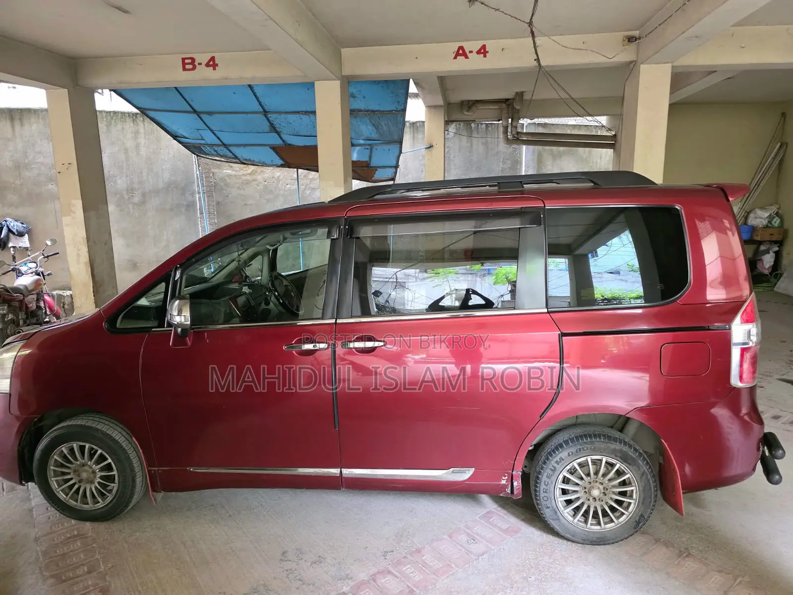 Toyota Noah 2008 Red