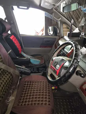 Toyota Noah 2008 Red