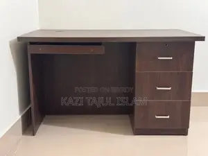 Wooden Office/Study Table With 3 Drawers – Good Condition