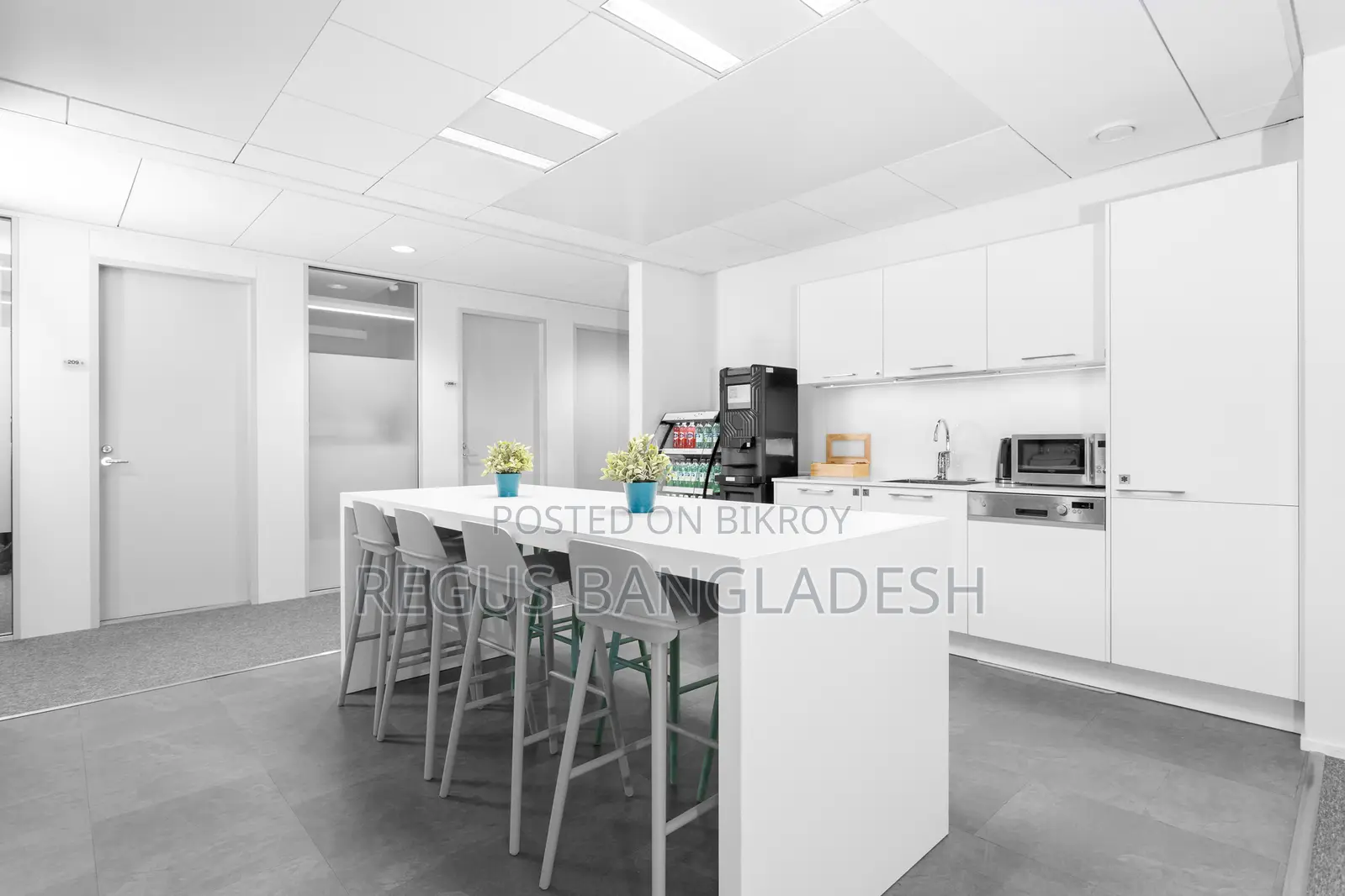 Serviced Furnished Office Space in Regus, the Glass House