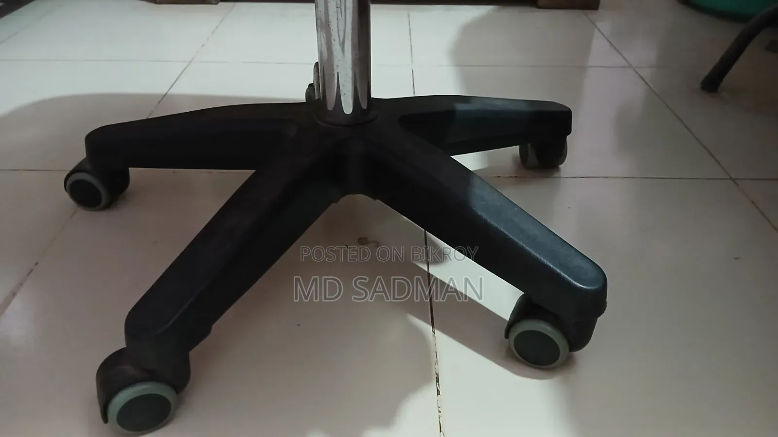 Ergonomic Mesh Office Chair – 5 Months Used – Moving Sale