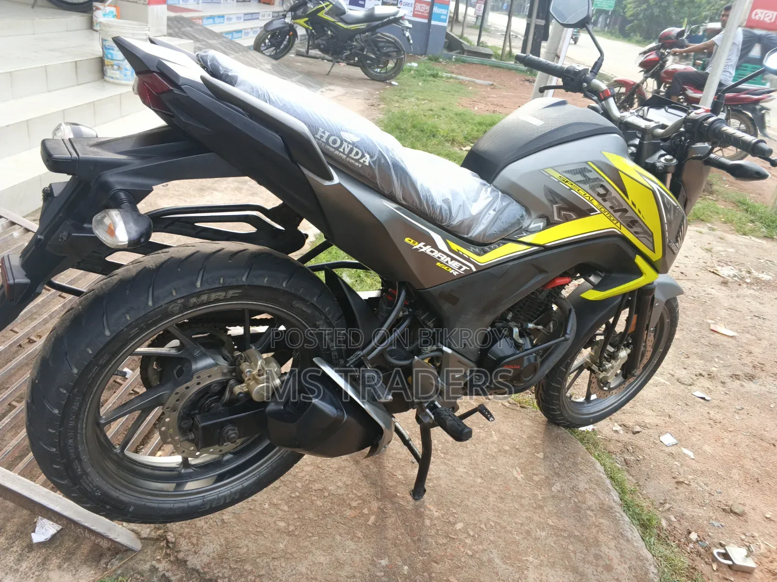 Honda Hornet 2020 Silver