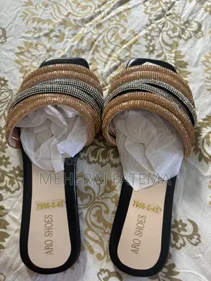Beautiful Stone Work Ladies Sandal | New & Stylish