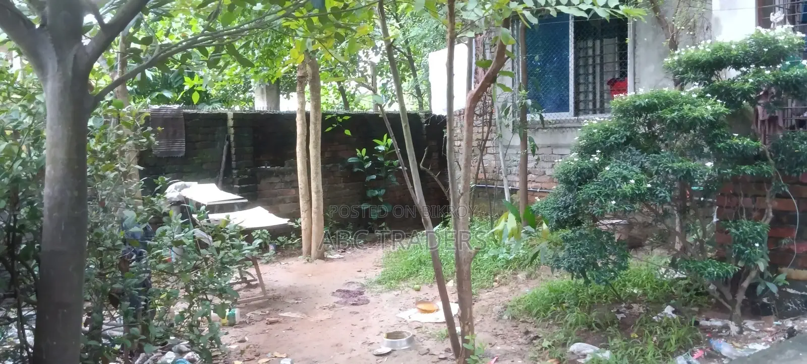 যারা ডুপ্লেক্স বাড়ির জন্য জমি খুঁজছেন তাদের জন্য পারফেক্ট পজিশন। লো