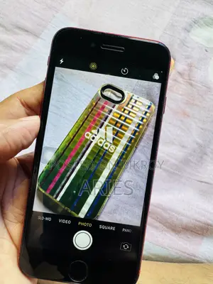 Apple iPhone 8 64 GB Red