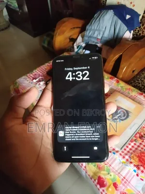 Apple iPhone X 64 GB Gray