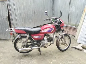 Runner AD 80S Alloy 2017 Red