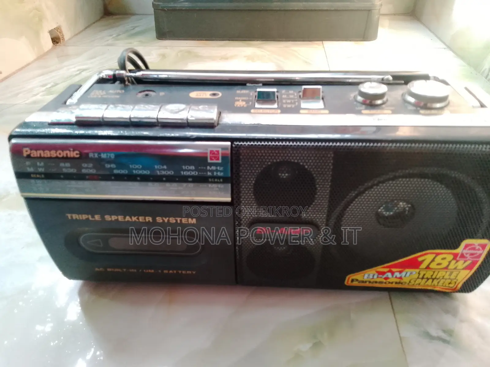 4 Band Radio With FM