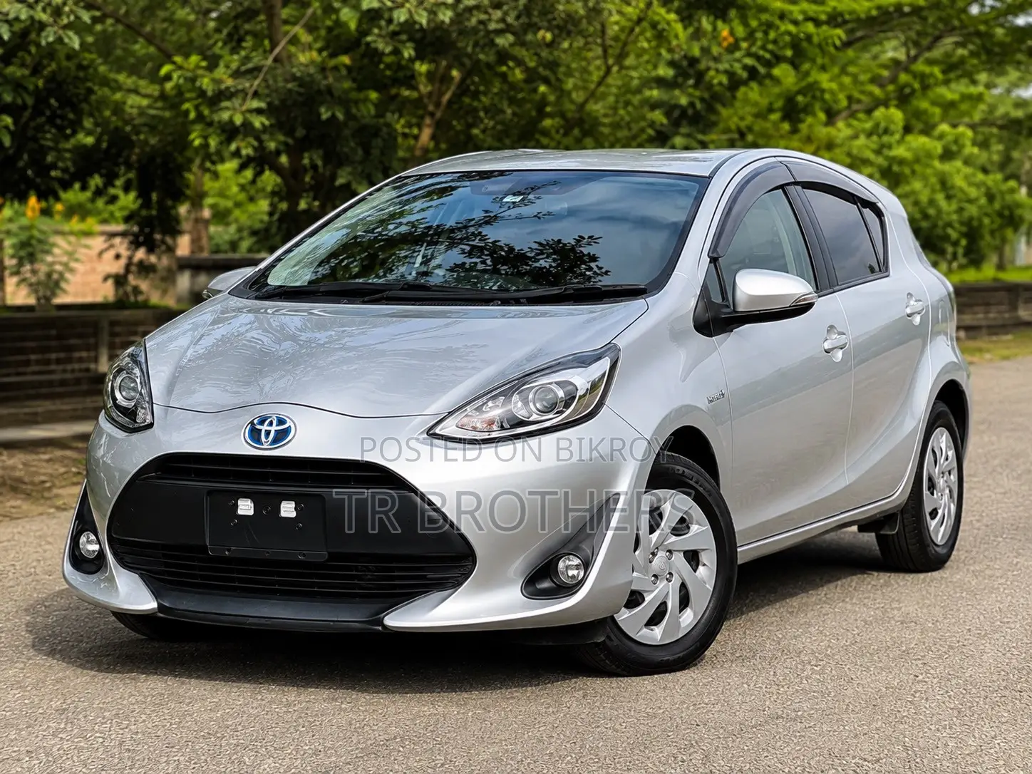 Toyota Aqua 2018 Silver