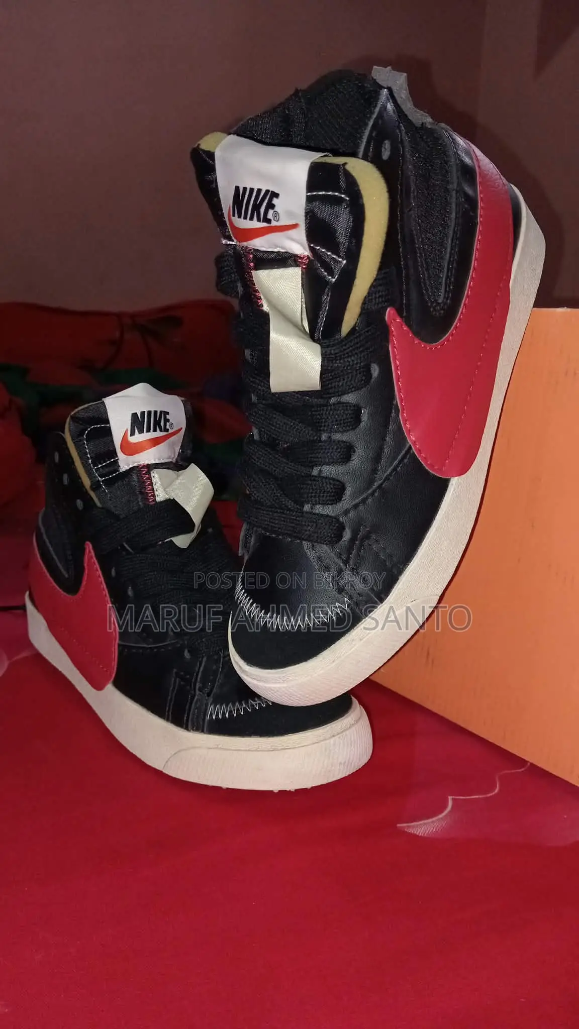 Authentic Sneaker