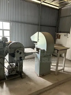 পেপার ব্যাগ বানানোর মেশিন বিক্রি হবে।