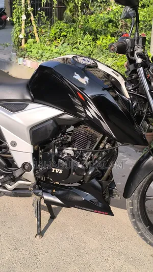 TVS Apache RTR 160 2V ABS 2022 Black