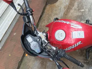 Hero Glamour 2019 Red
