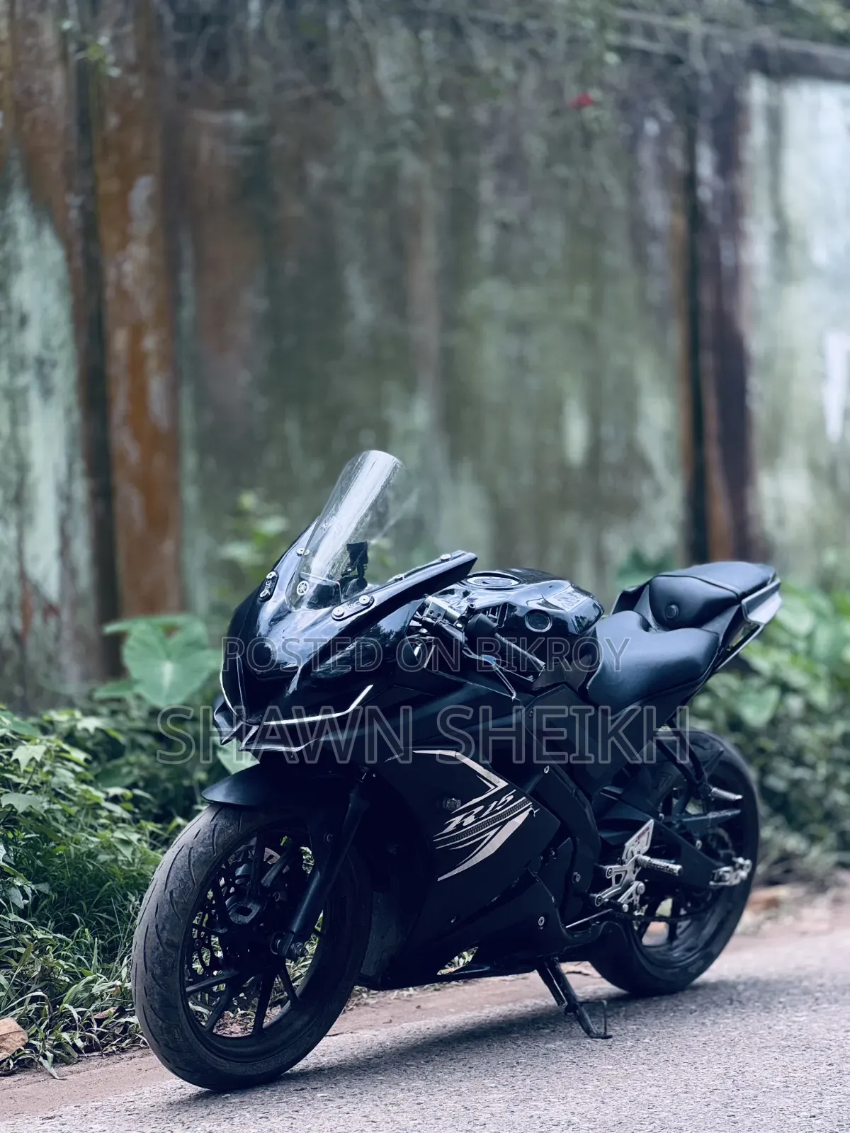 নতুন ইয়ামাহা আর১৫ ভি৩ ২০২২ কালো