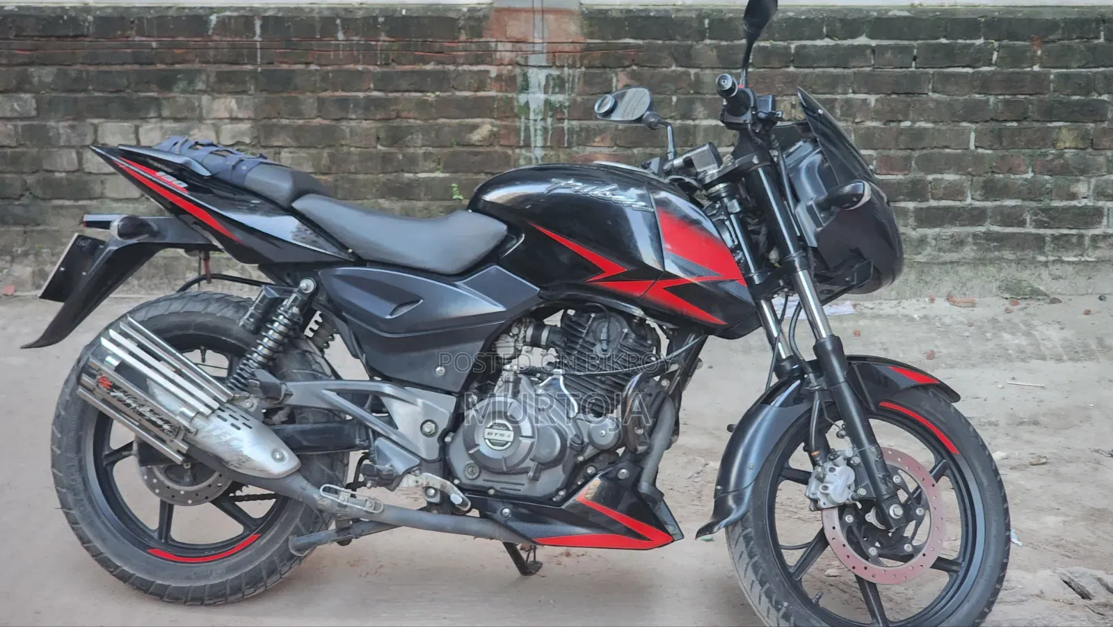 New Bajaj Pulsar 150 2021 Red
