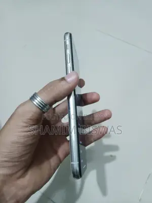 Apple iPhone X 64 GB White