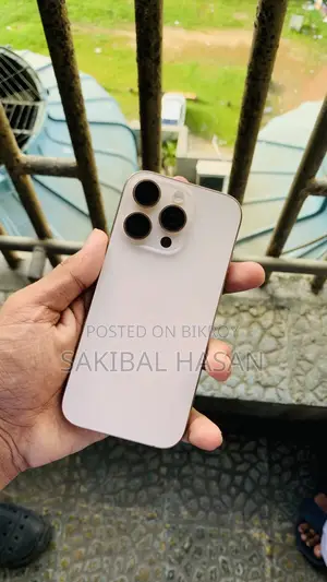 Apple iPhone 16 Pro 128 GB Rose Gold
